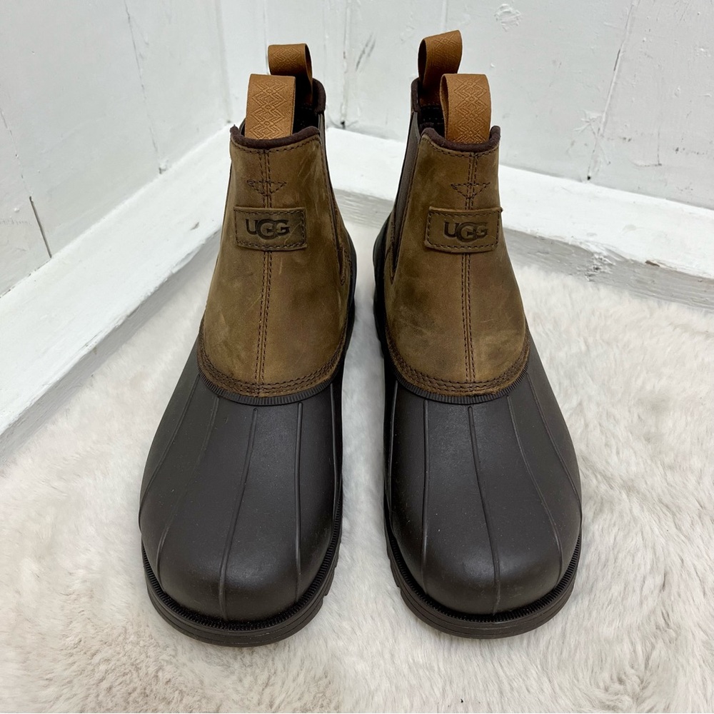 SOLD! Ugg Gatson Chelsea Boot - Picture 12 of 15